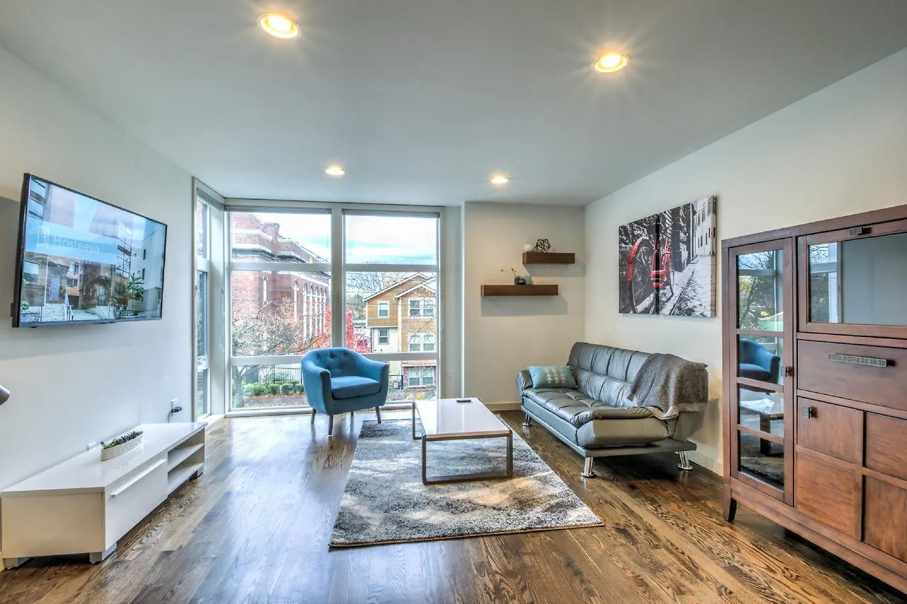 Modern Home With Rooftop Oasis Seattle Casa vacanze