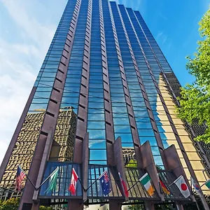 4* Отель Crowne Plaza Newly Renovated With No Fee