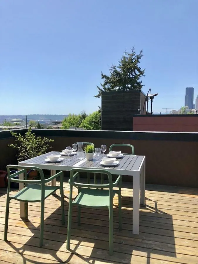 Holiday home Modern Home With Rooftop Oasis Seattle United States